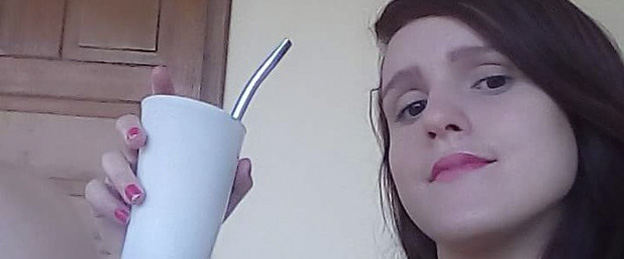 Jovem que matou ex é proibida de receber visitas e alimentos no presídio