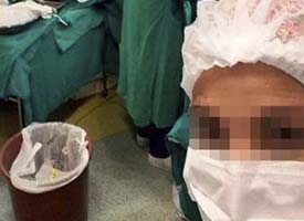 Enfermeira é suspensa por fazer selfie durante cirurgia