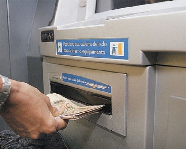 Servidores recebem salário de agosto a partir desta quarta-feira (31)