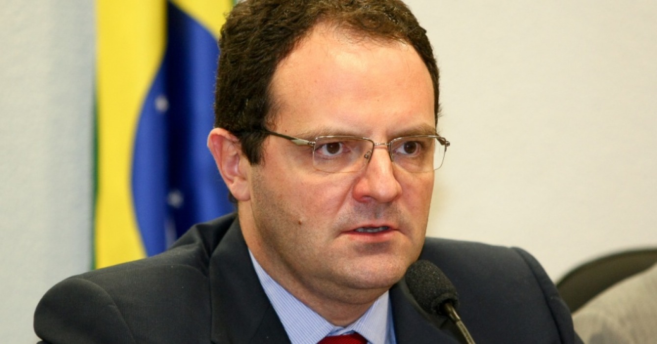 Impeachment: ex-ministro de Dilma depõe com Senado vazio