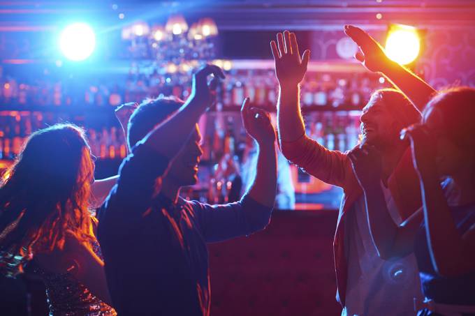 Você gosta de ir a shows? Isso aumenta a sua felicidade