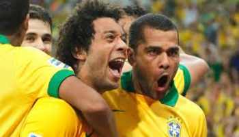 Daniel Alves e Marcelo completam uma década na Seleção Brasileira