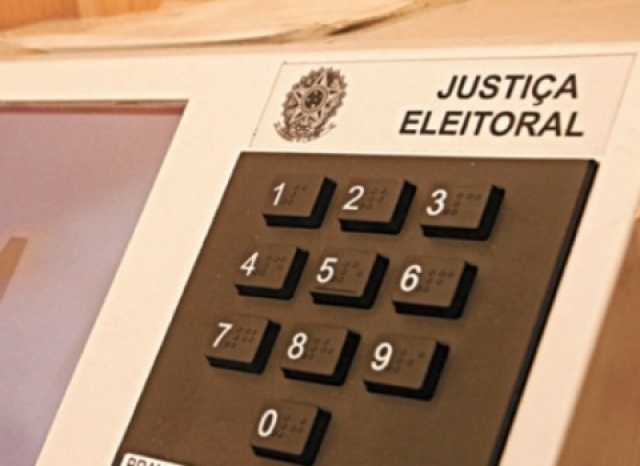 Nova lei prevê ‘nota de corte’ nas urnas para candidato a vereador