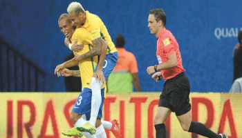 Neymar decide, Brasil vence 2ª com Tite e já vira vice-líder