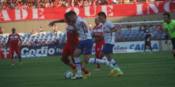 Bahia abre dois de vantagem, mas CRB empata com gols de Zé Carlos