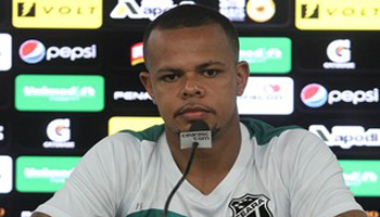 Árbitro cita frases de Bill para expulsão: “Você é um m…, ladrão”