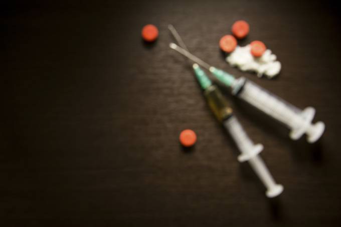 No Canadá, médicos agora podem prescrever heroína a viciados