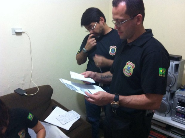 PF flagra assessora da prefeita de Cajueiro com lista de eleitores