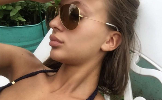 Juíza de futebol mais sexy do mundo leva internautas à loucura