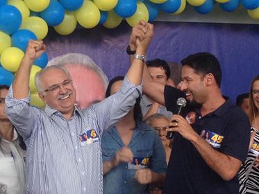 Vitória de Rogério em Arapiraca fortalece papel de Rodrigo Cunha nas eleições