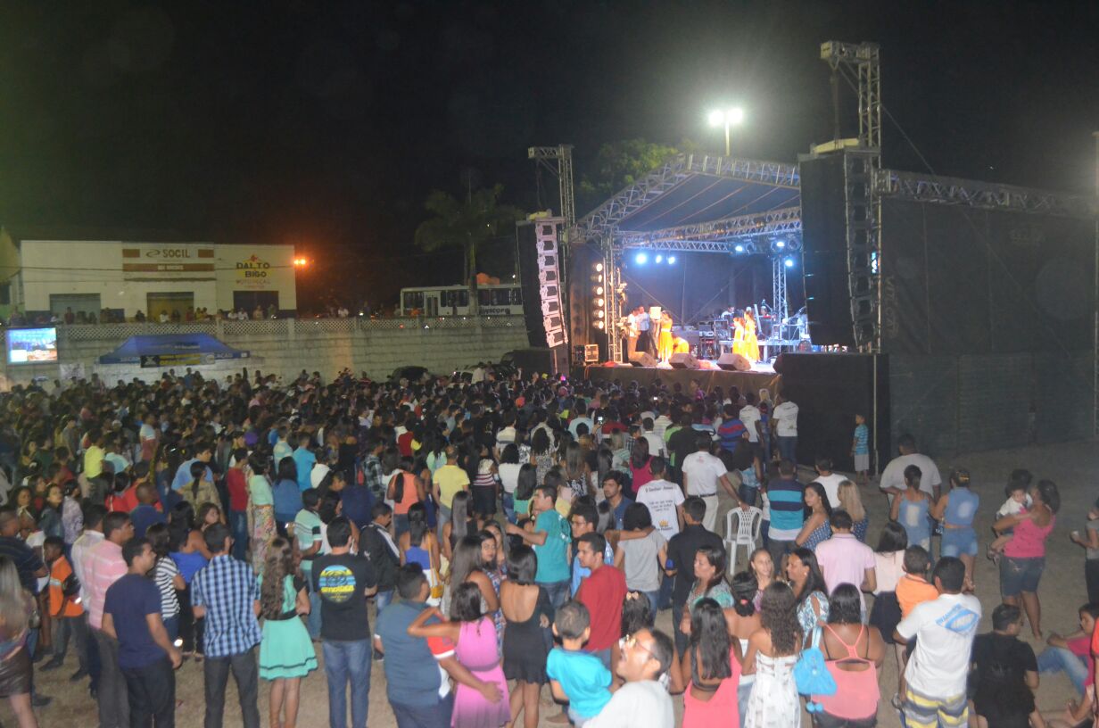 Dia do Evangélico atrai milhares de fieis para a Orla do São Francisco