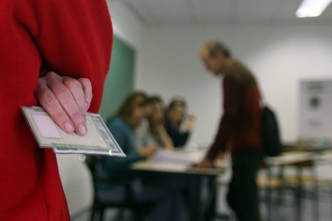 TSE detecta fraudes em mais de 200 mil doações de campanha