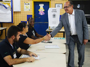 Gilmar Mendes critica alto índice de abstenções