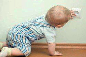 Criança de 2 anos morre depois de receber descarga elétrica