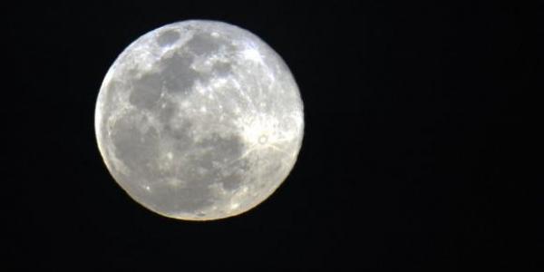 Maior superlua em quase 70 anos pode ser observada nesta segunda-feira