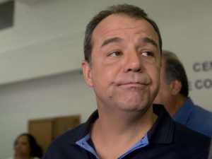 Sérgio Cabral é preso pela PF, acusado de desviar R$ 224 milhões