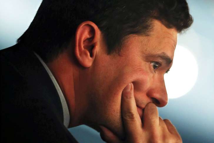 Moro se irrita com advogados de Lula e grita em audiência