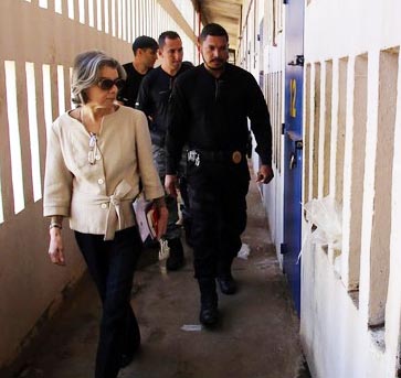 Presidente do STF visita presídio no DF que enfrentou greve de agentes