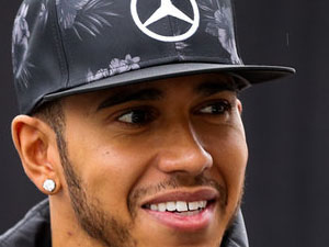 Hamilton repete a dose em 2º treino livre no Brasil