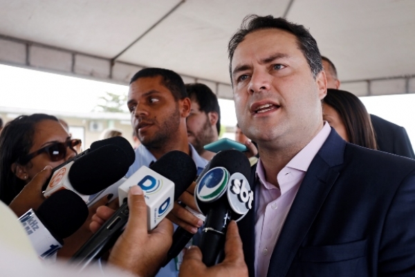 Renan Filho assegura entrega do novo IML de Maceió para 2017