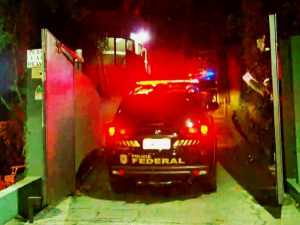 PF e MPF cumprem mandados de prisão na casa do empresário Eike Batista