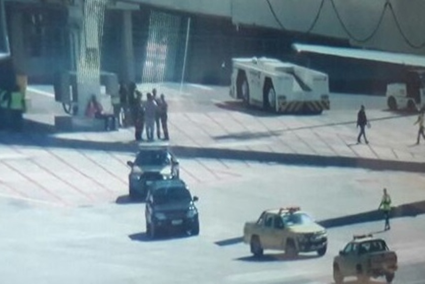 Eike Batista desembarca no Brasil e é preso pela PF na pista de pouso