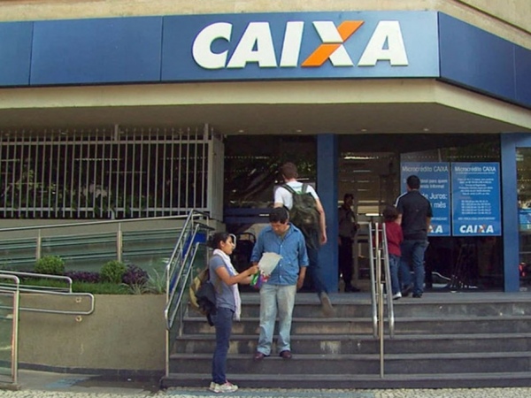 Caixa abrirá PDV para cortar 10 mil pessoas e economizar até R$ 1,5 bi por ano