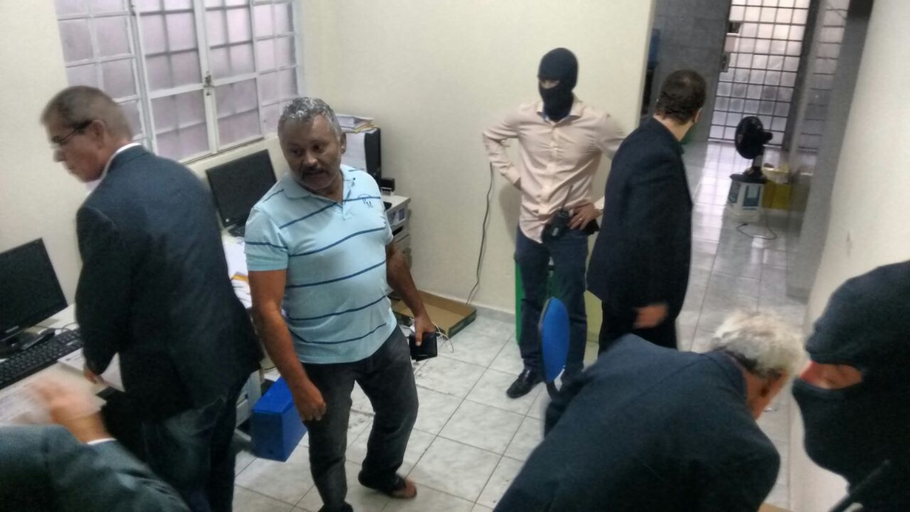 Ex-prefeito de Santana do Ipanema é preso em operação do Gecoc