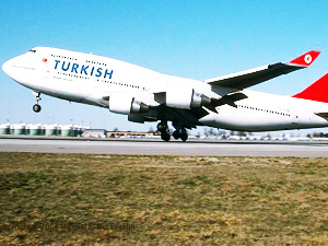 Avião de carga turco cai no Quirguistão; há ao menos 37 mortos