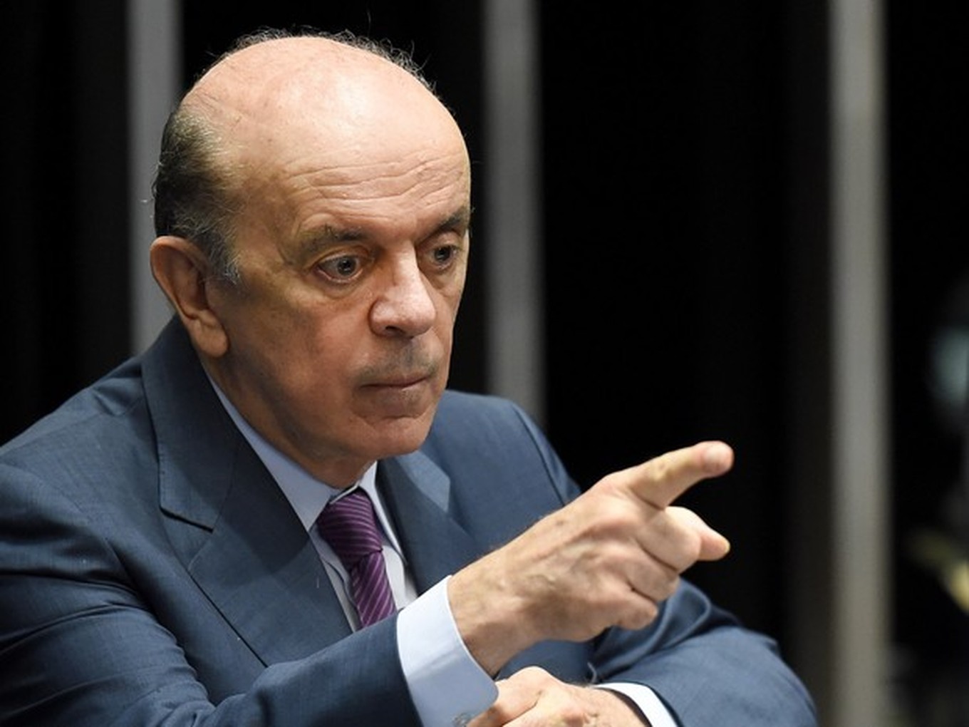 Ministro José Serra pede demissão