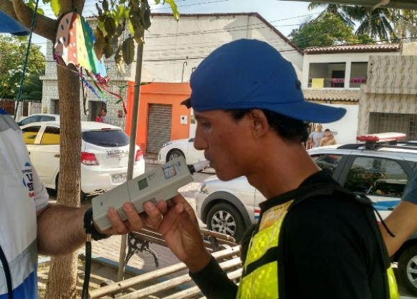 Lei Seca: Detran/AL aborda 324 veículos durante fim de semana de carnaval