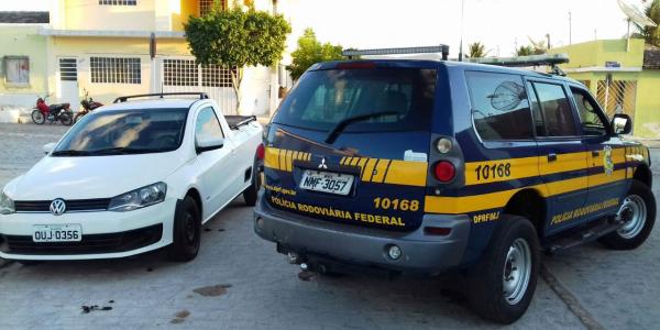 No município de Ouro Branco, veículo clonado é recuperado pela PRF na BR-423