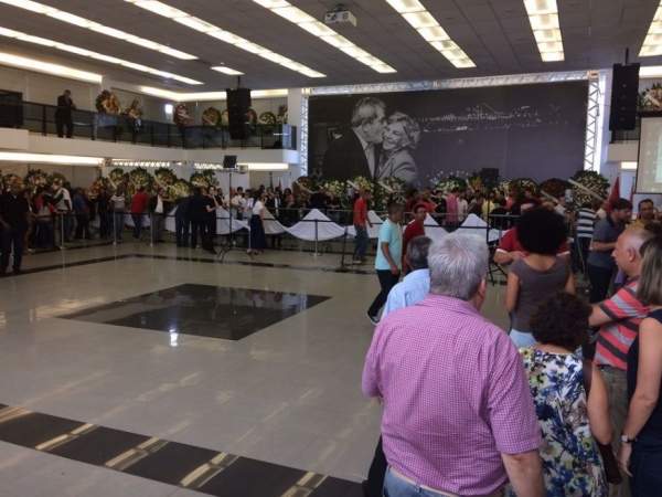 Corpo de Dona Marisa Letícia é velado no Sindicato dos Metalúrgicos