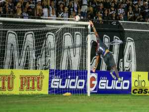 Leandro Kível faz gol improvável, e líder ASA derrota o CRB no clássico