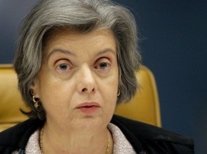 Alexandre de Moraes se reúne com Cármen Lúcia no STF