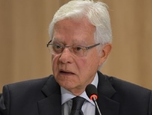 Temer tem 24h para explicar nomeação de Moreira Franco