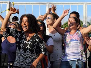 A rotina das mulheres da greve da PM capixaba