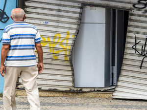 Vitória deve receber 2 mil militares para deter onda de violência