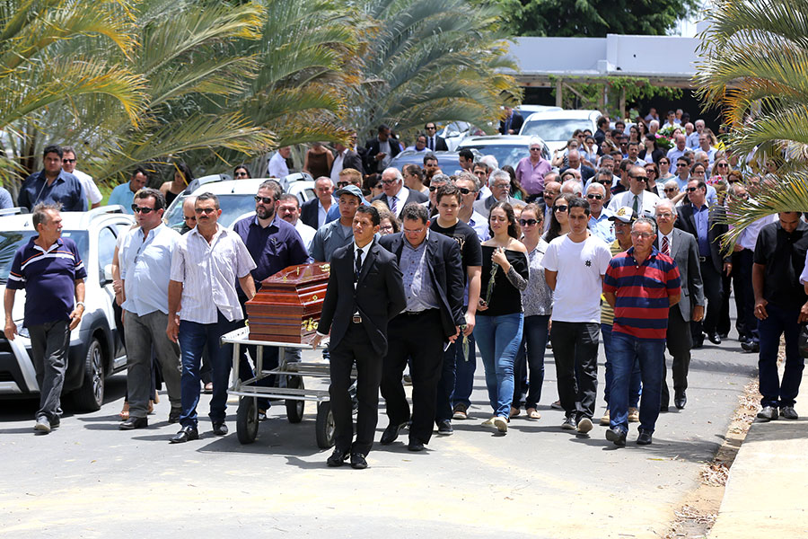 Magistrados e servidores se despedem do desembargador Geraldo Tenório