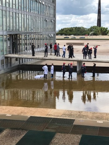 Homem morre após cair do 19º andar do Congresso Nacional