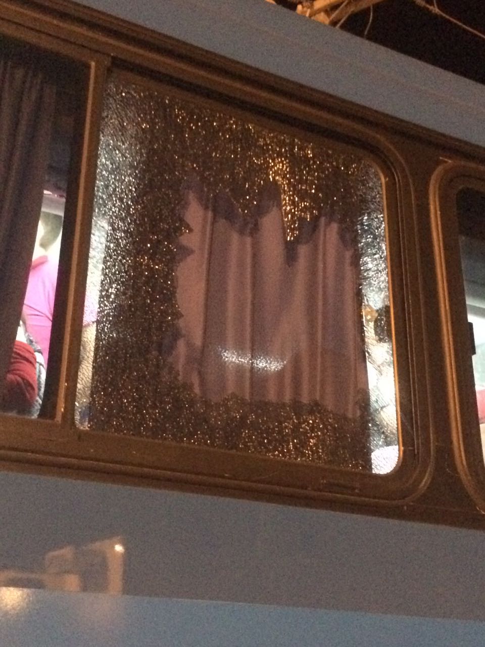 Ônibus que transportava estudantes é atacado por criminosos na BR-423