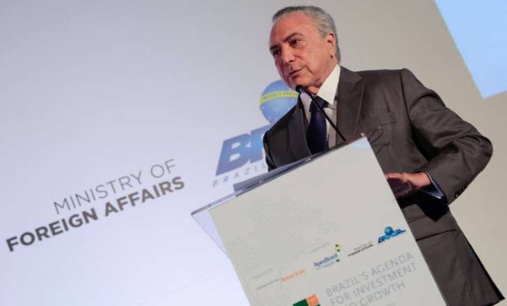 Temer exclui servidores estaduais e municipais da reforma