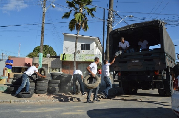 Operação de combate ao Aedes aegypti recolheu cerca de 2.400 pneus usados