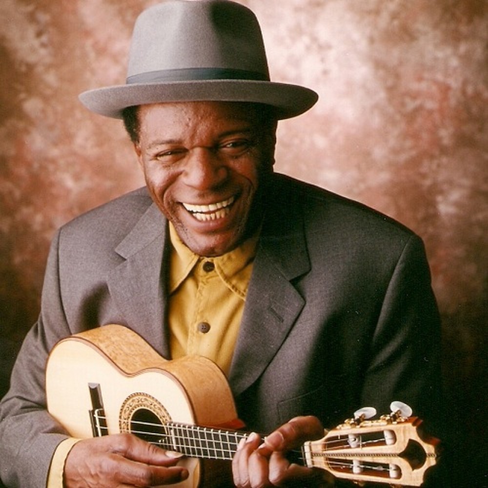 Sambista Almir Guineto morre aos 70 anos no Rio