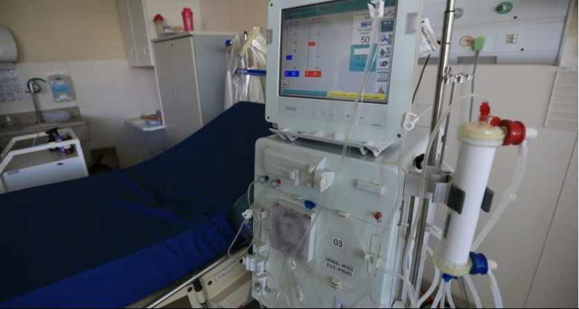 Homem negro recebe pênis branco em transplante