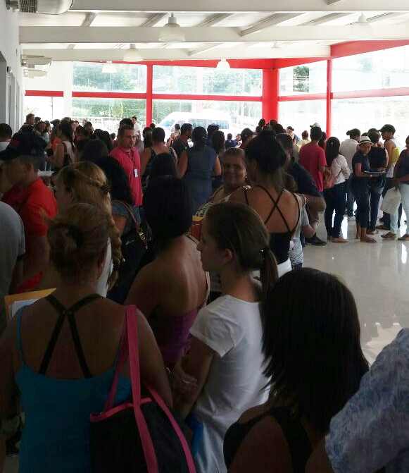 Centenas de pessoas se inscrevem no PSS da Saúde em Palmeira dos Índios