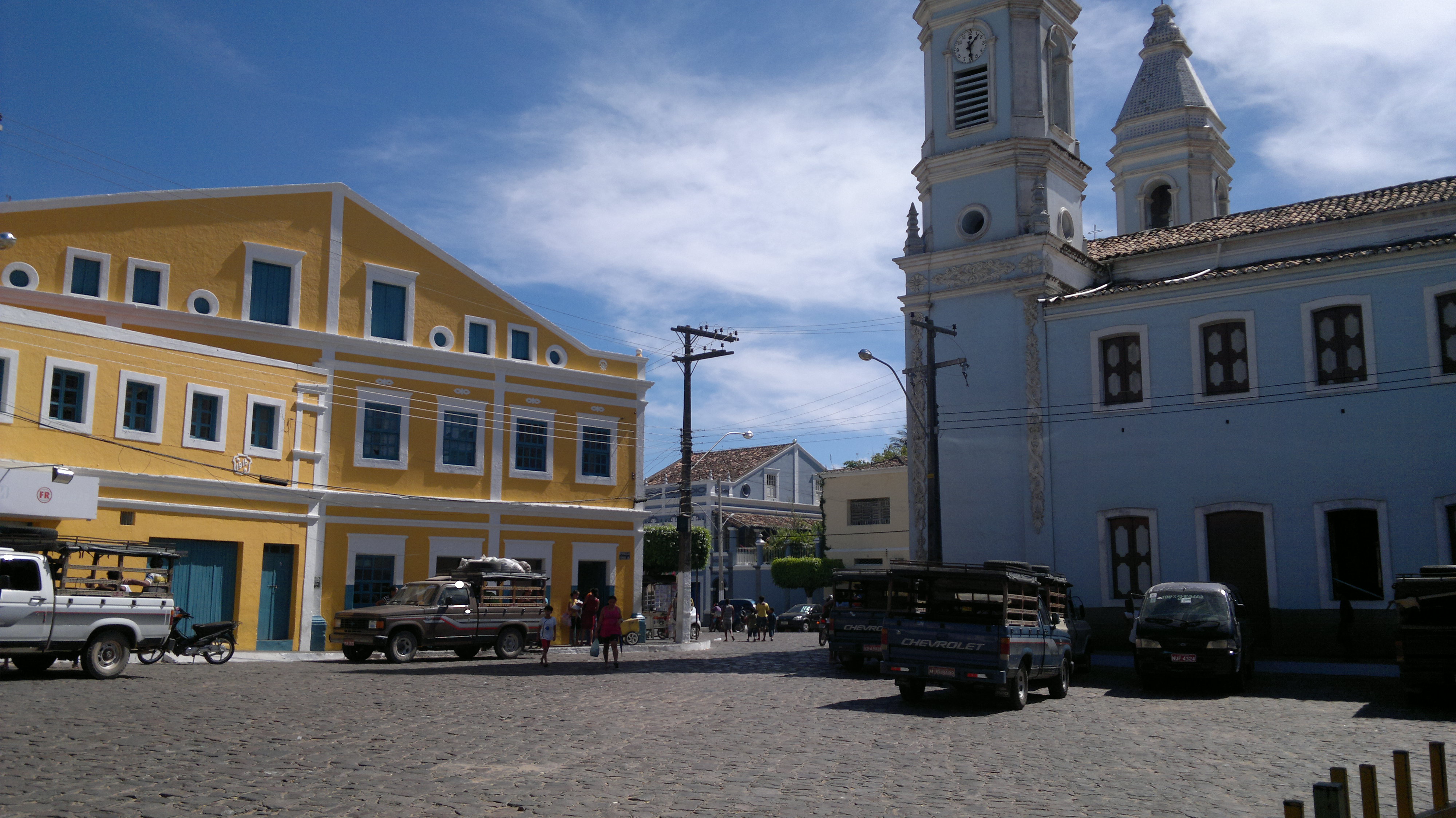 Bandidos assaltam Correios de Água Branca