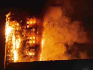 Incêndio de grandes proporções deixa ‘vários mortos’ em Londres