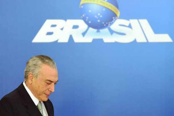 O que acontece com Temer após denúncia de Janot