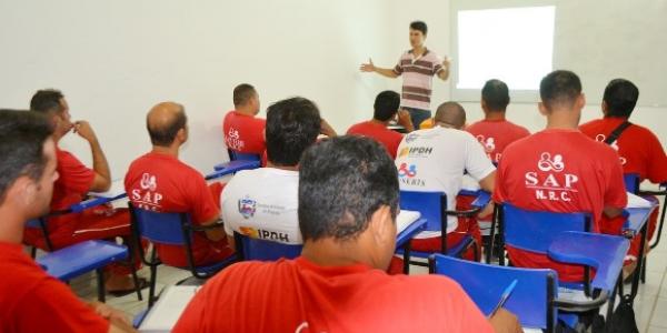 Secretaria faz seleção para ingresso em presídio alagoano que é referência